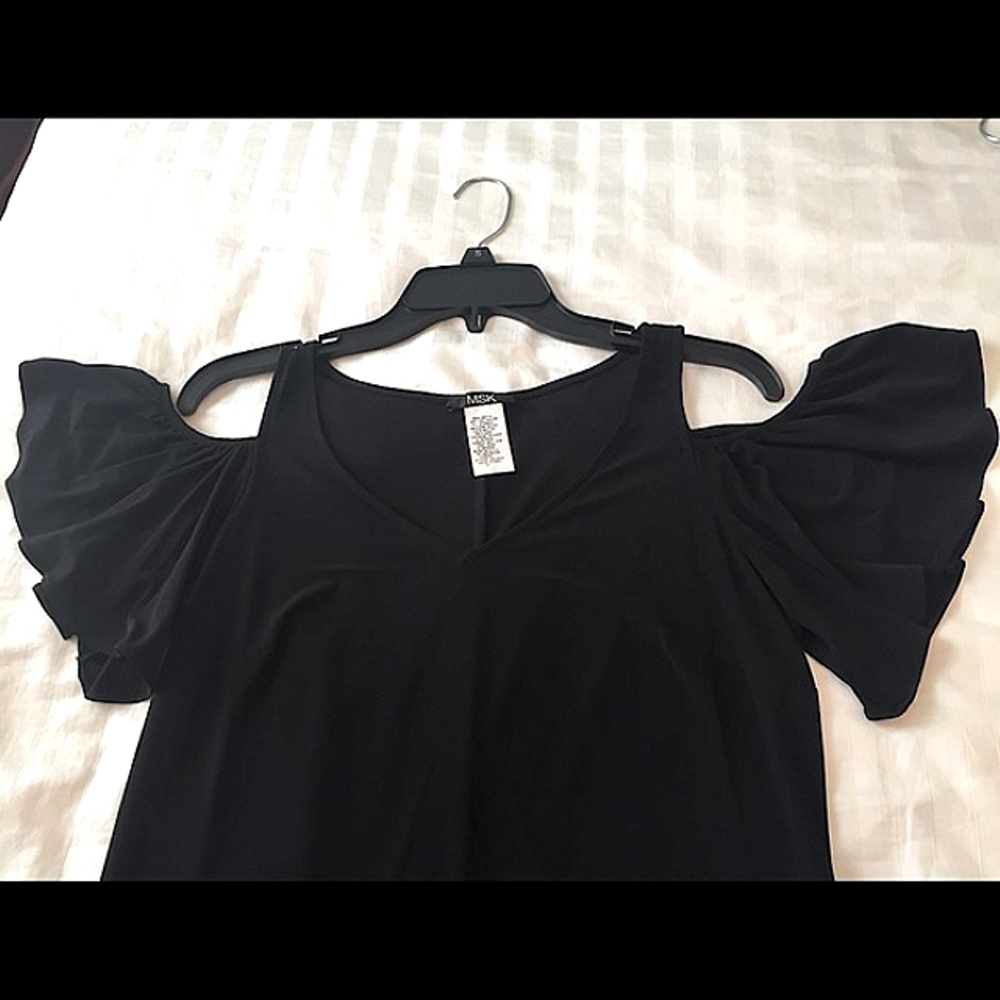 🖤 SOLD🖤MSK Black Cold Shoulder A-Line Dress (S)🖤 - Picture 2 of 8
